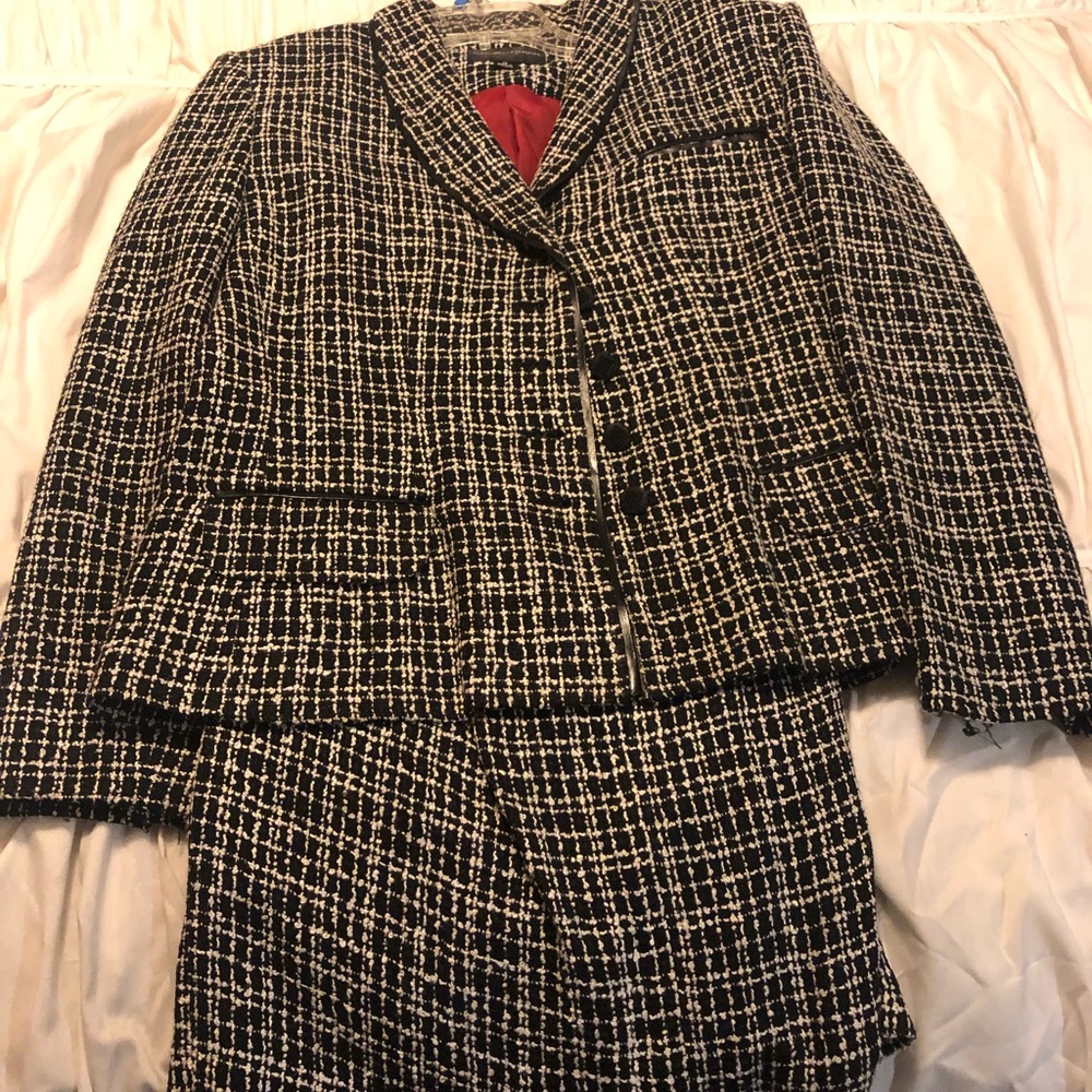 Women two-piece suit